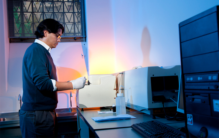 Laboratorio de Sedimentología - FTIR